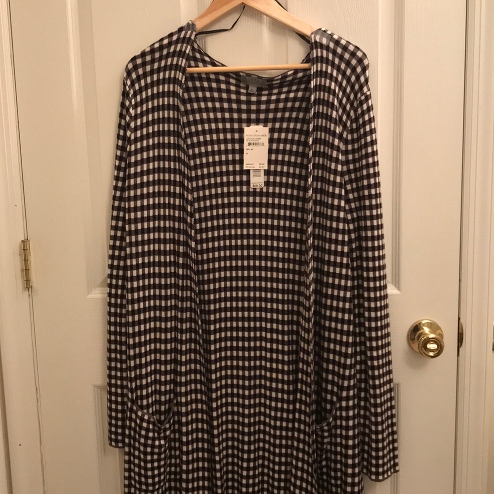 Long checkered cardigan